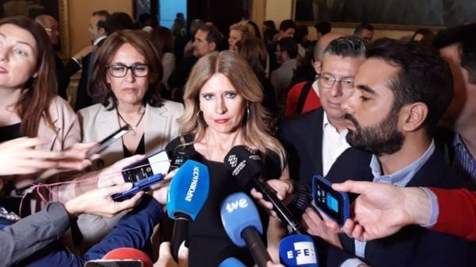 La portaveu del grup municipal socialista a l'Ajuntament d'Alacant subratlla que la potestat és de la Comissió Federal de Llistes