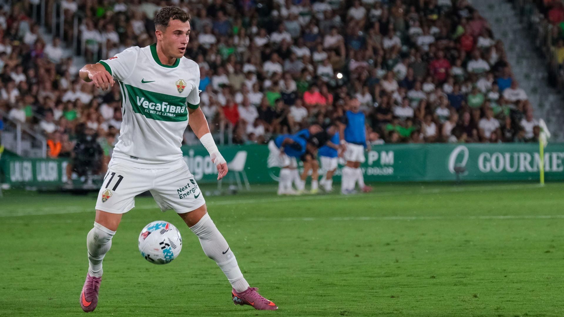 Germán Valera, en una acció del partit contra el Betis Germán Valera, en una acció del partit contra el Betis