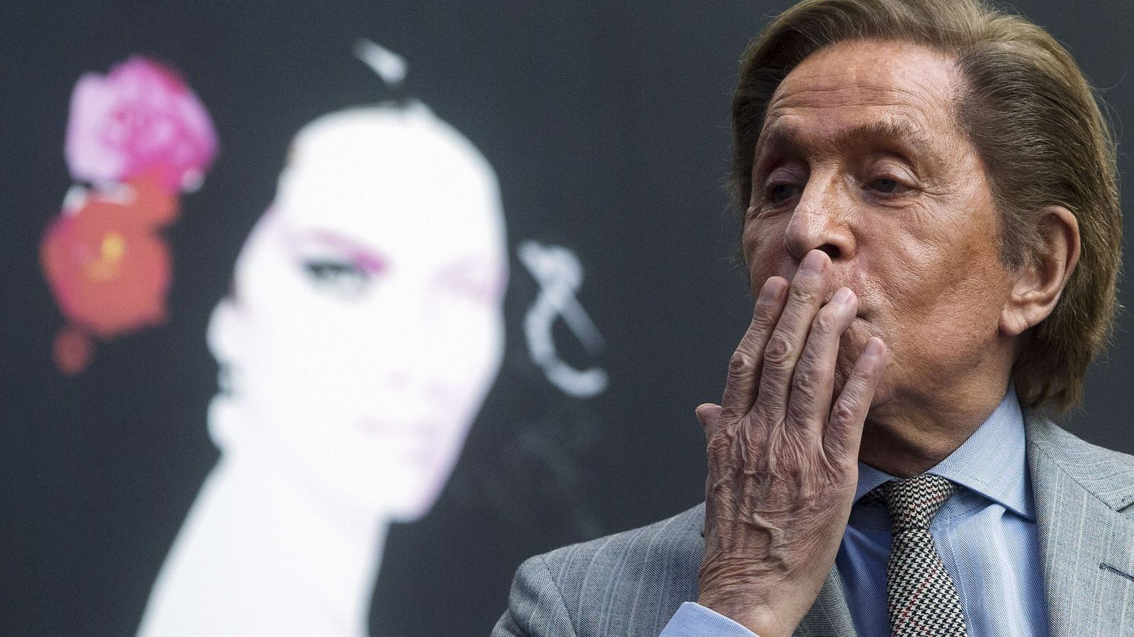 Fotografia d'arxiu del dissenyador italià Valetino Garavani presa a València el 2017