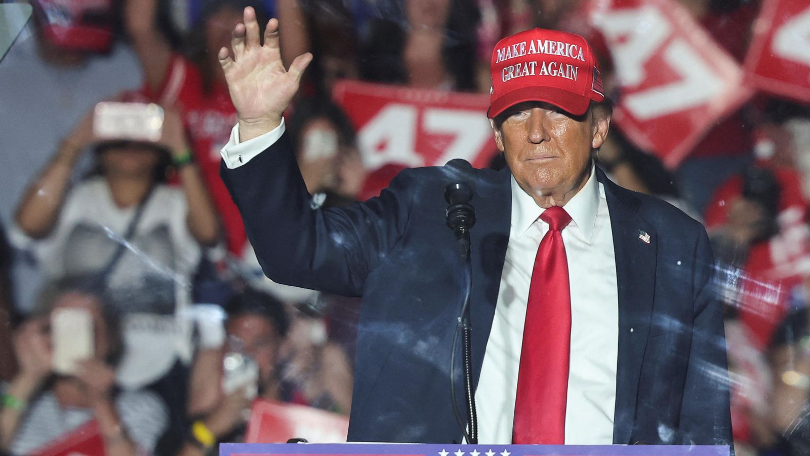 Trump, este dissabte en un míting a Coachella