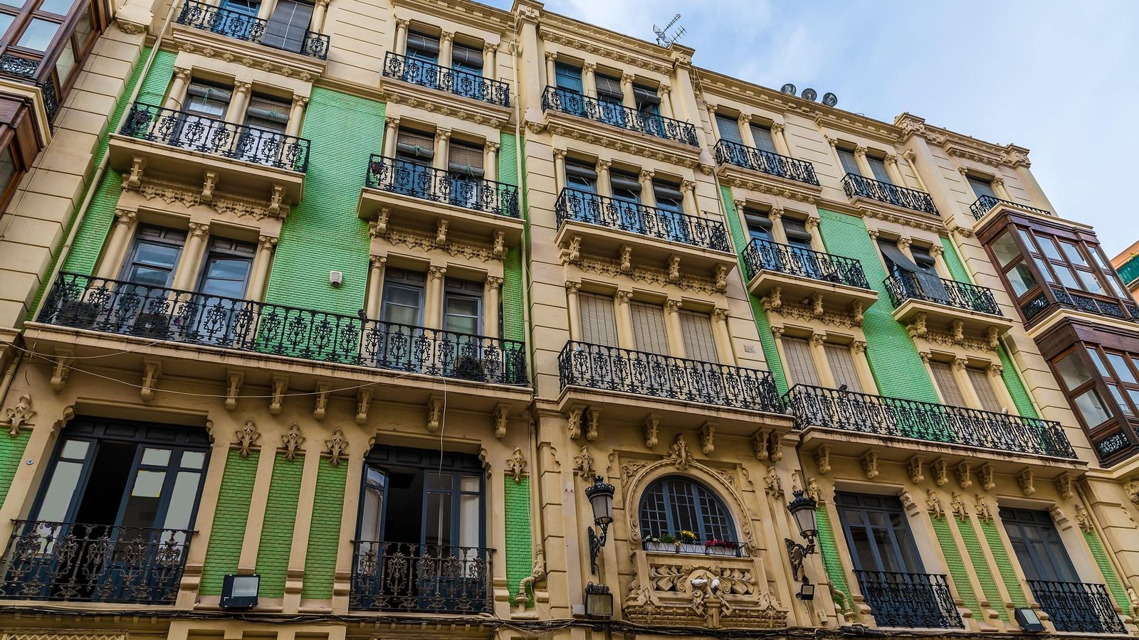 Les subvencions es podran destinar tant a la rehabilitació d'edificis com a la millora de l'eficiència energètica de les vivendes