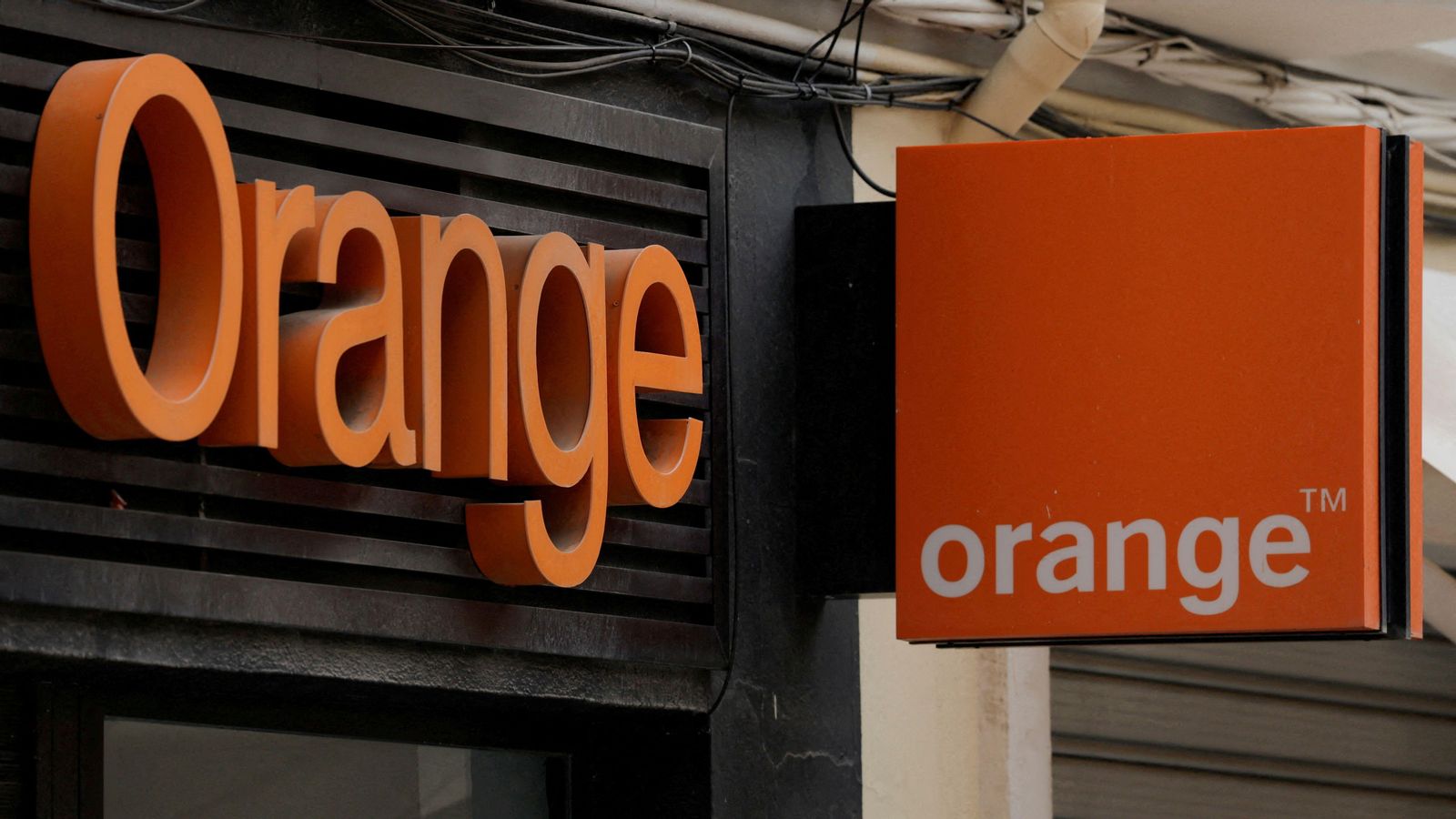 Imatge d'arxiu de la façana d'una tenda d'Orange