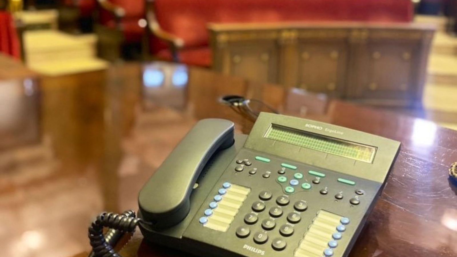 Foto del telèfon a l'Ajuntament de València