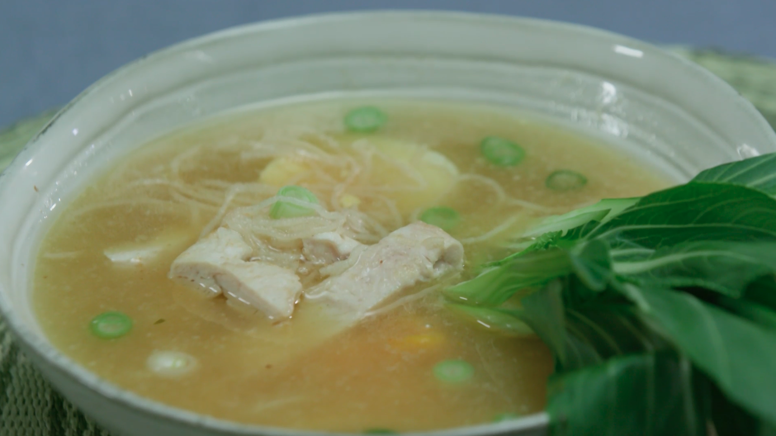 Sopa ramen a la valenciana