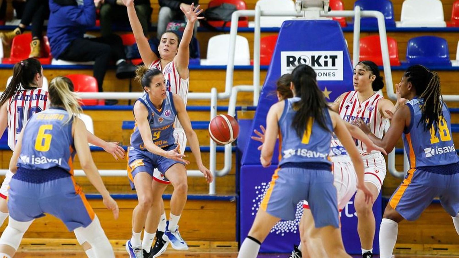 Victòria del València Basket sobre l'Estrela Roja, en el partit d'anada de la primera ronda de l'EuroCup Victòria del València Basket sobre l'Estrela Roja en el partit d'anada de la primera ronda de l'Eurocup