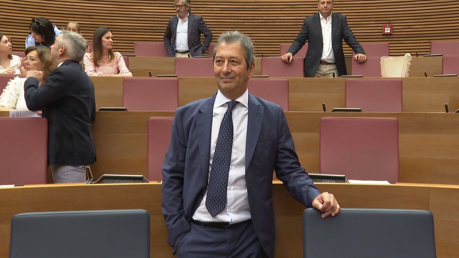 L'oposició confia que aquestes compareixences també serviran per a aclarir qüestions com les incompatibilitats del conseller de Cultura