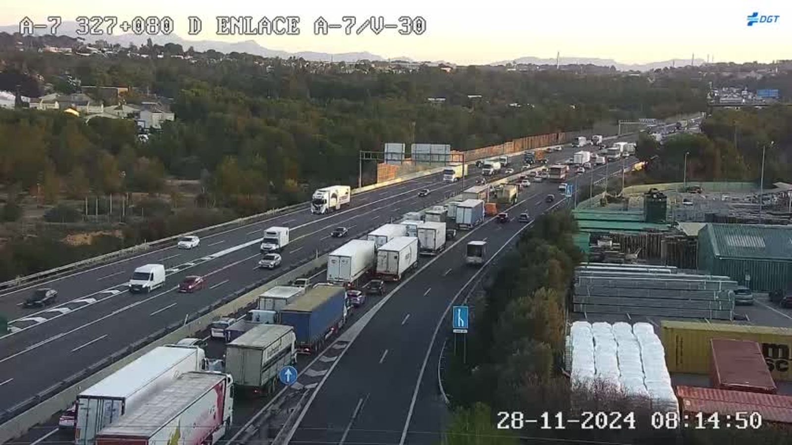 Retencions de trànsit en l'A-7 al pas per Paterna