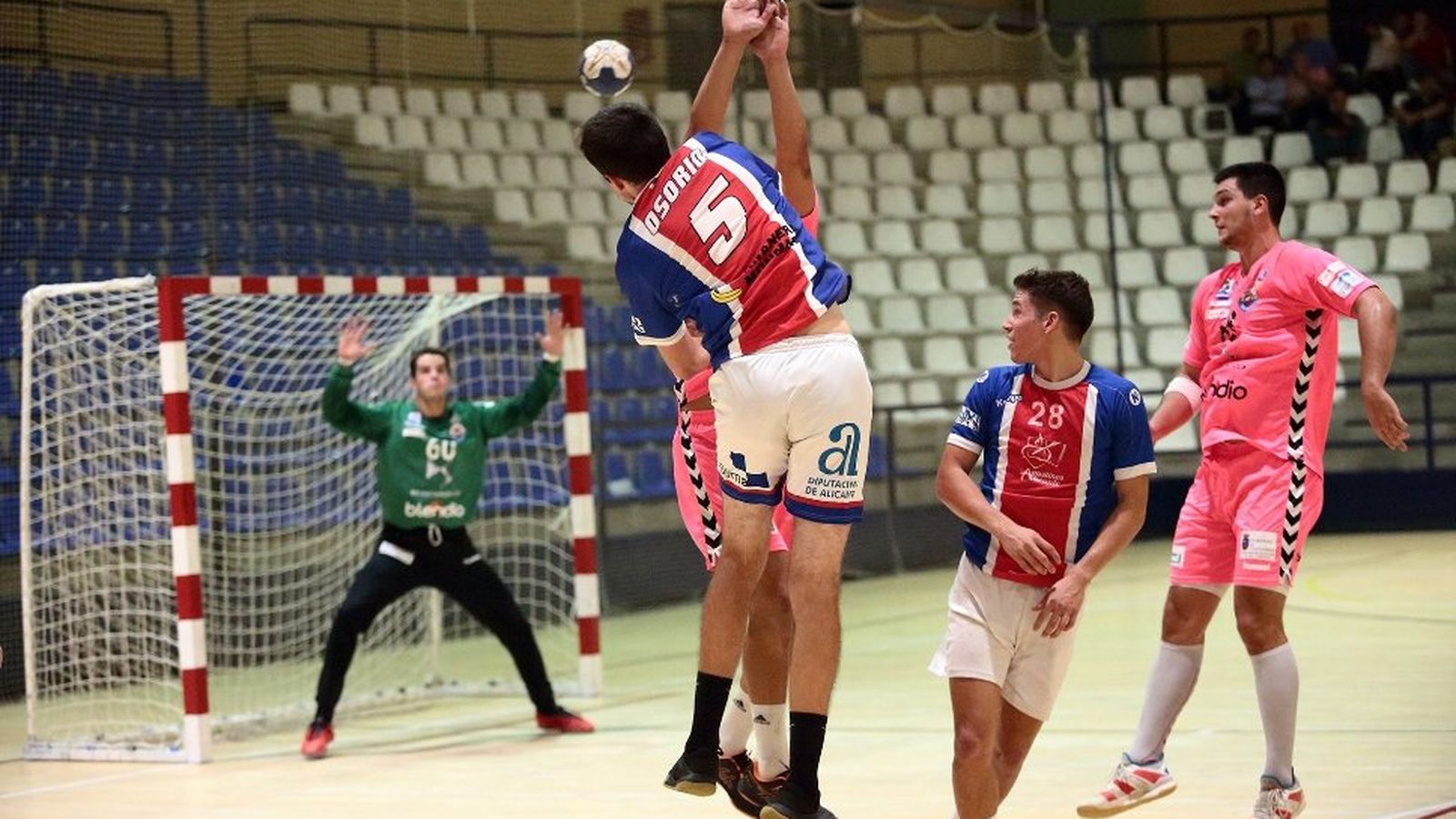 L'Agustinos s'enfrontarà al Benidorm en tercera eliminatòria de Copa. @CDAgustinos
