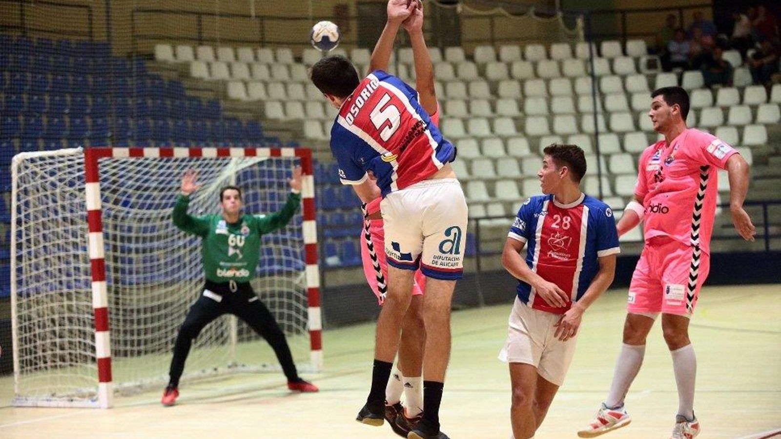 L'Agustinos s'enfrontarà al Benidorm en tercera eliminatòria de Copa. @CDAgustinos