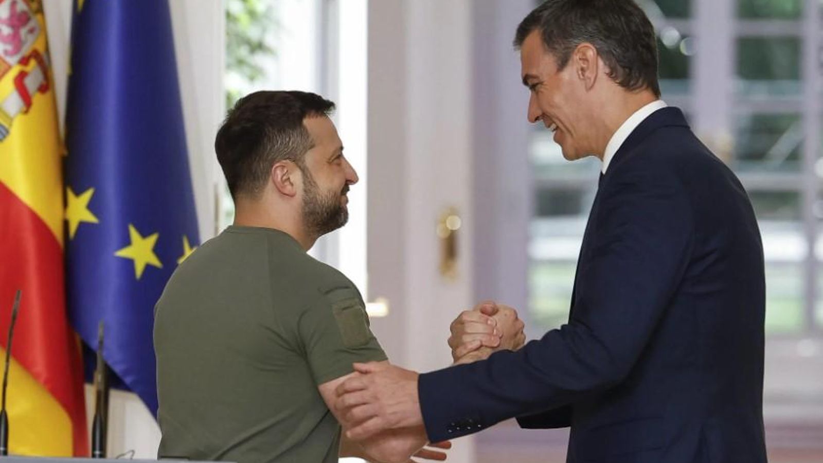 El president del govern espanyol, Pedro Sánchez, i el d'Ucraïna, Volodímir Zelenski, en una imatge d'arxiu El president del govern espanyol, Pedro Sánchez, i el d'Ucraïna, Volodímir Zelenski, en una imatge d'arxiu
