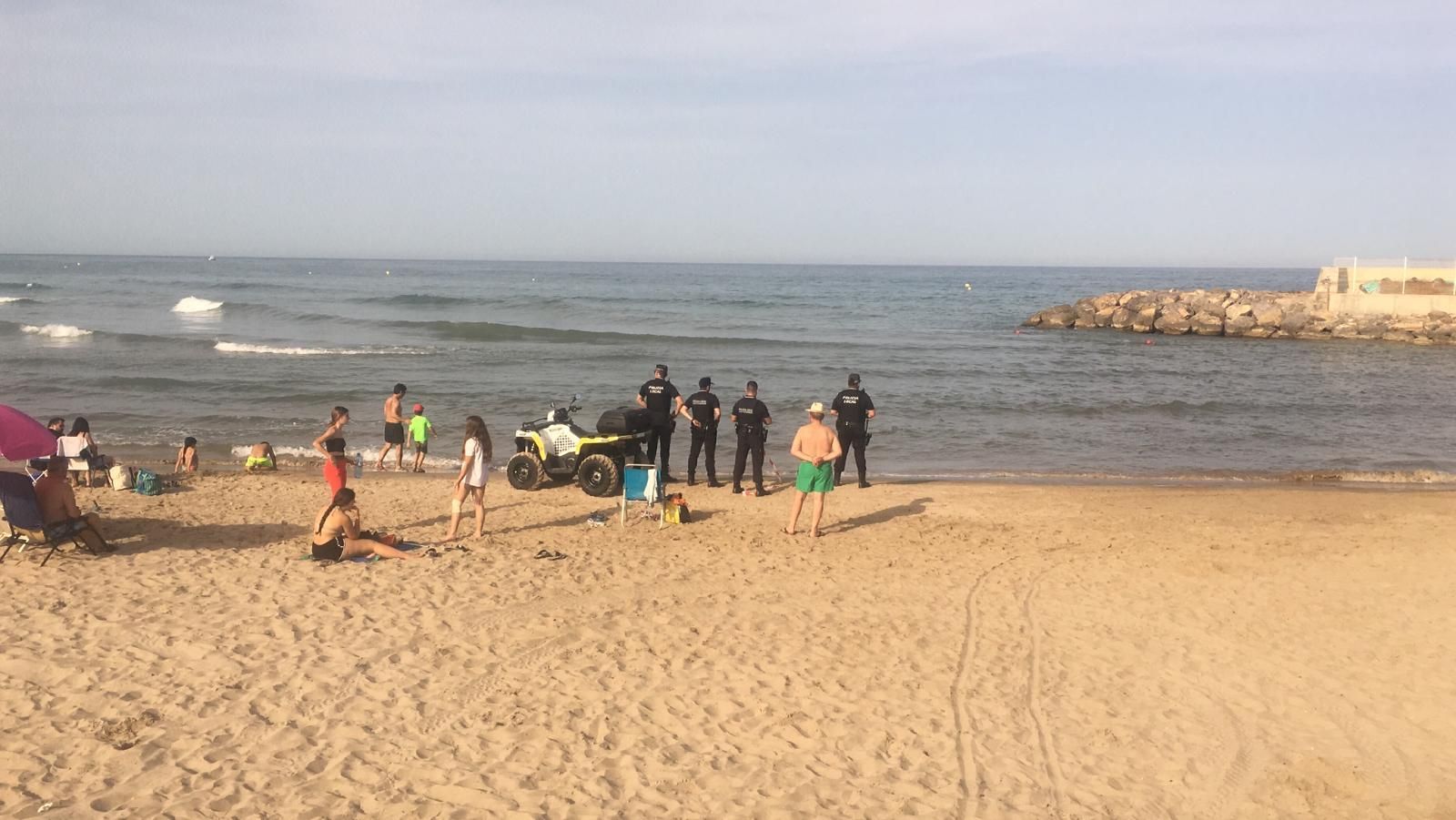 Tram de la platja de Canet d'en Berenguer on busquen el menor desparegut