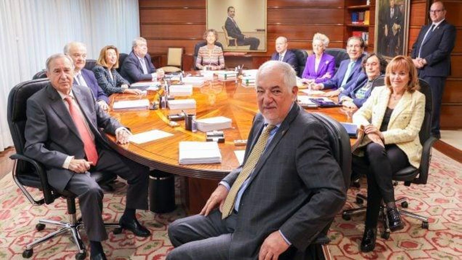 El ple del Tribunal Constitucional amb el seu president, Cándido Conde-Pumpido
