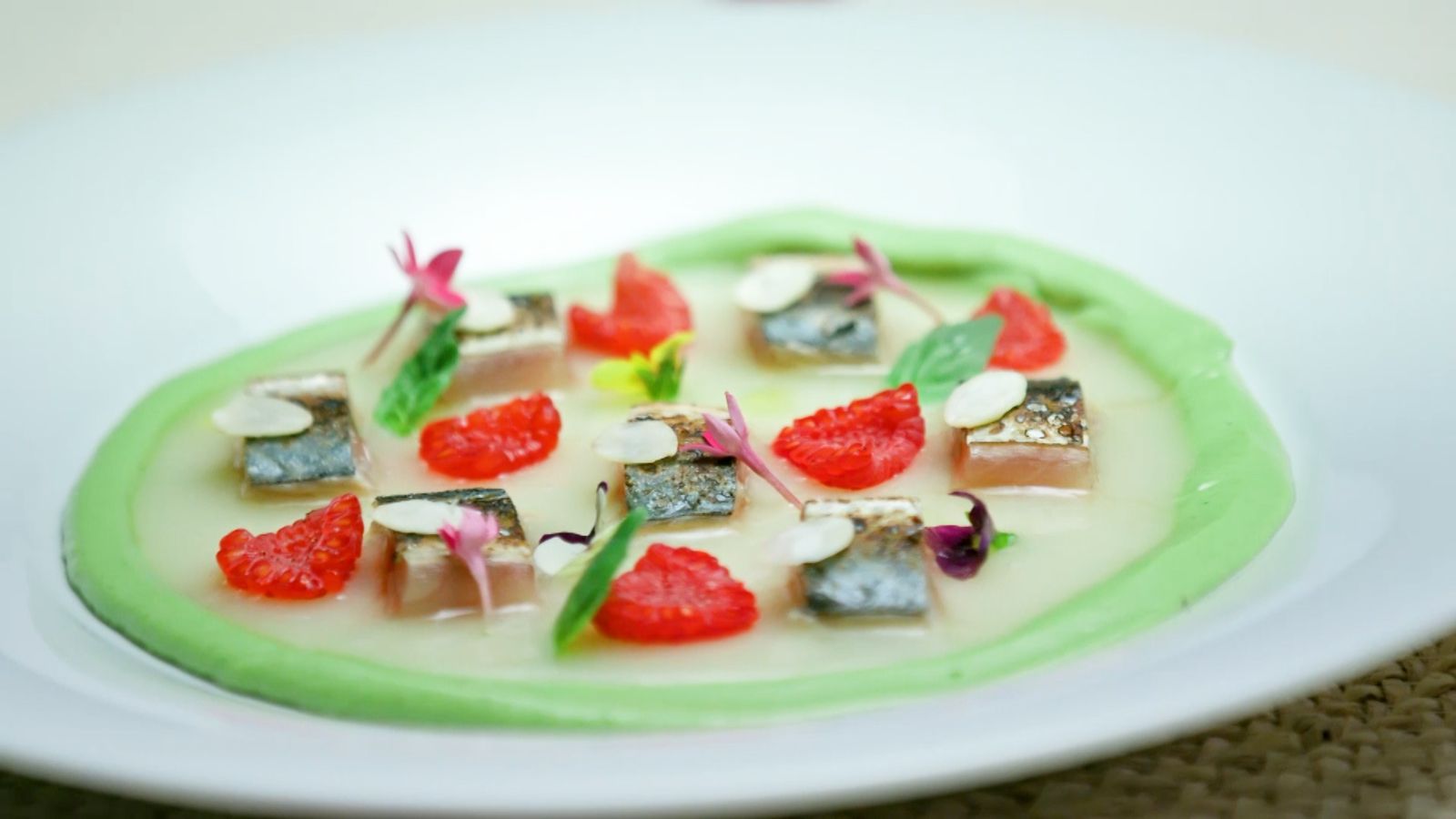 Cavalla al alvocat i orxata de xirivia