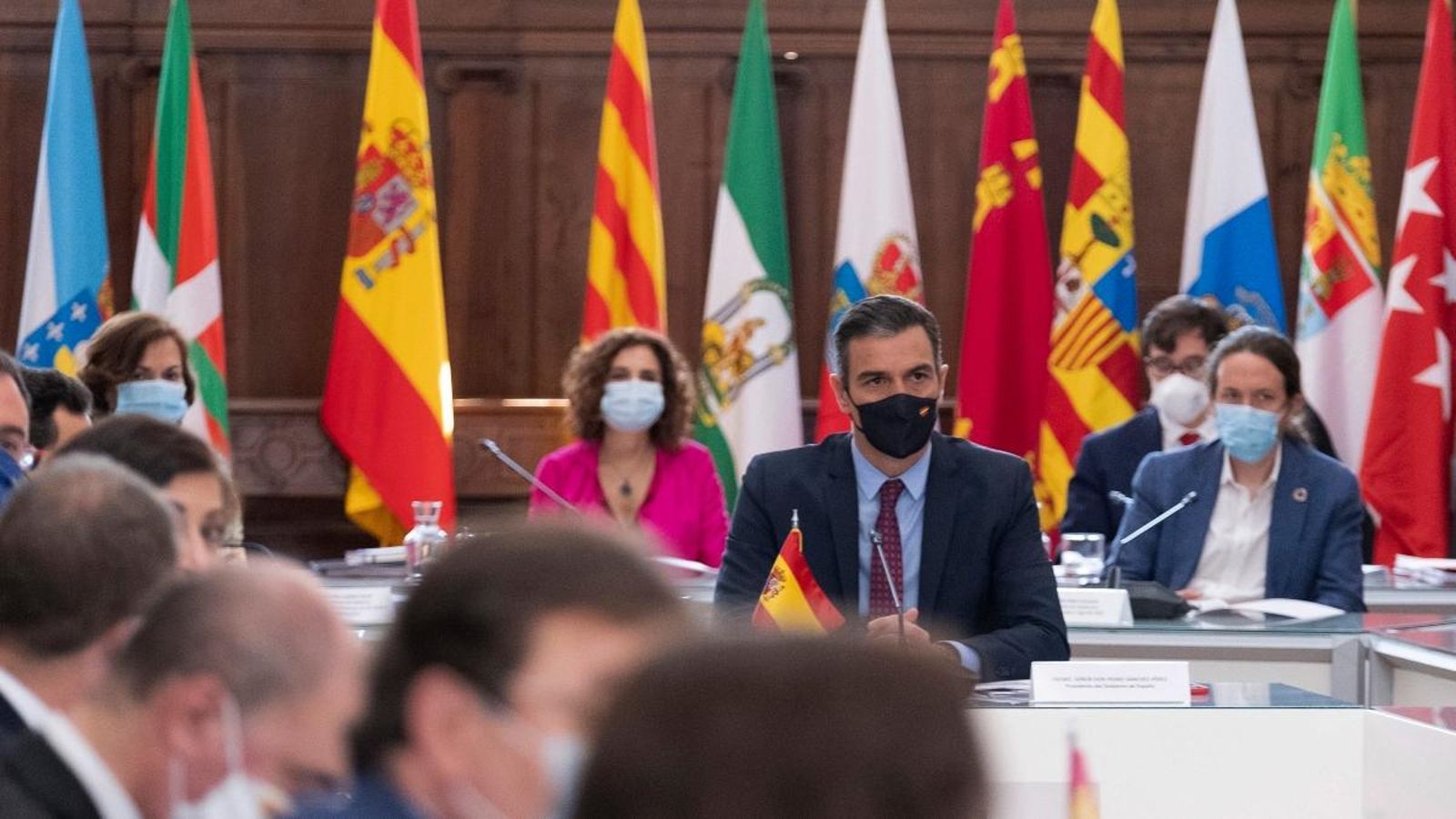 El president del govern espanyol, Pedro Sánchez, durant la Conferència de Presidents al monestir de Sant Millán de Yuso, a San Millán de la Cogolla