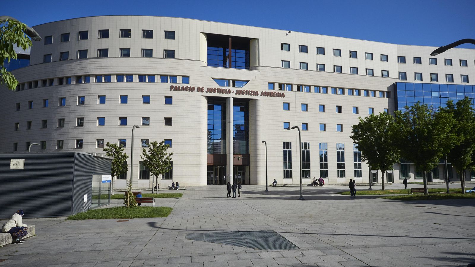 Façana del Palau de Justícia de Pamplona, Navarra