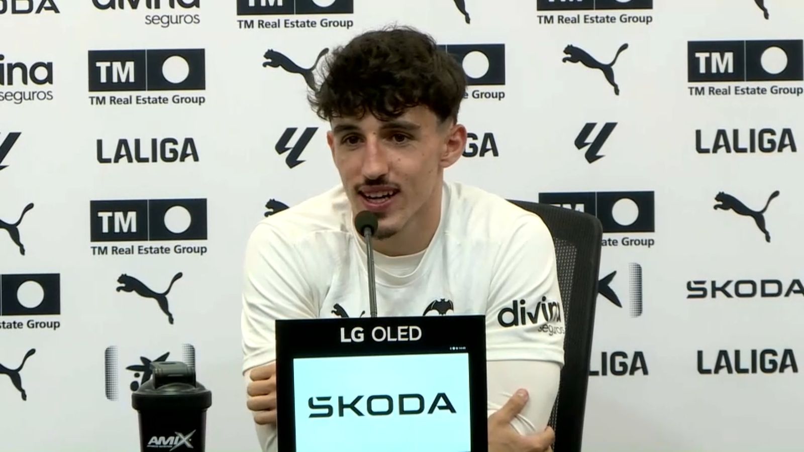 L'atacant del València CF, Diego López