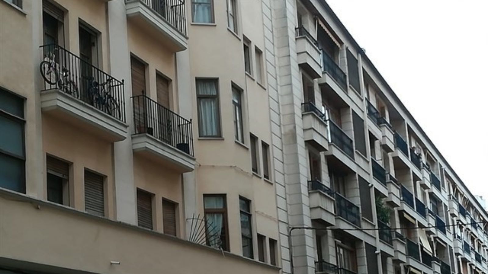 Amb aquest procediment van aconseguir quatre crèdits per a comprar quatre immobles a València