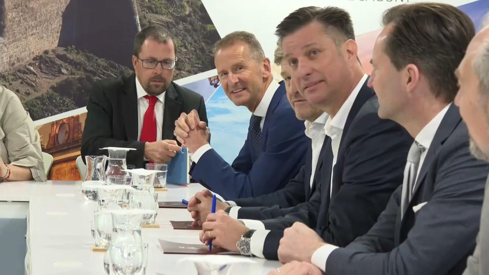 Reaccions a la distribució d'ajudes del Perte del vehicle elèctric