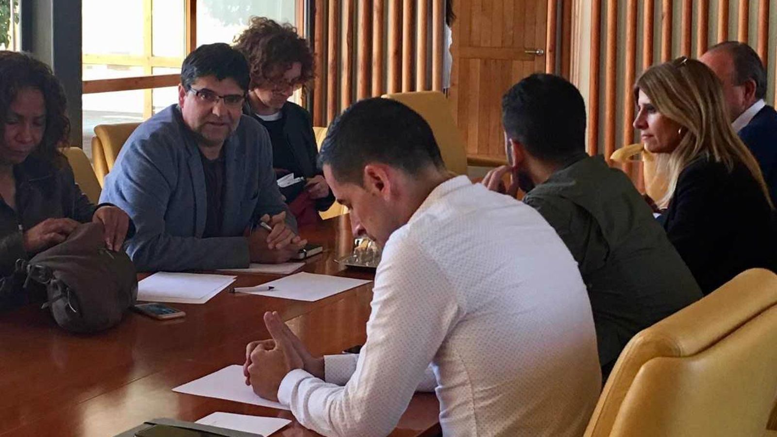 Primera reunió oficial entre Guanyar Alacant i PSPV-PSOE per  a negociar la investidura del nou alcalde o alcaldesa d'Alacant