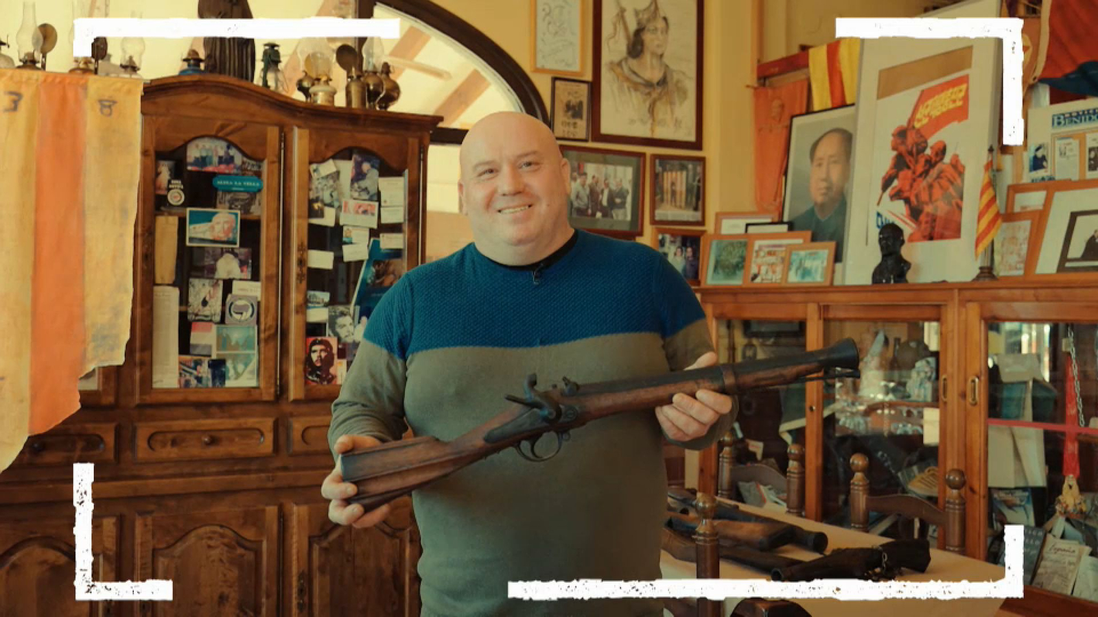 Jeroni José Moncho amb el trabuc del seu rebesavi