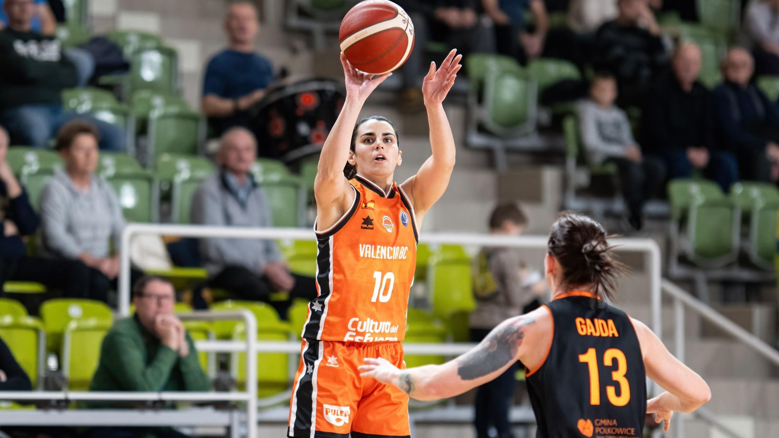 Leticia Romero ha tornat a jugar després de perdre's els pròxims partits per lesió