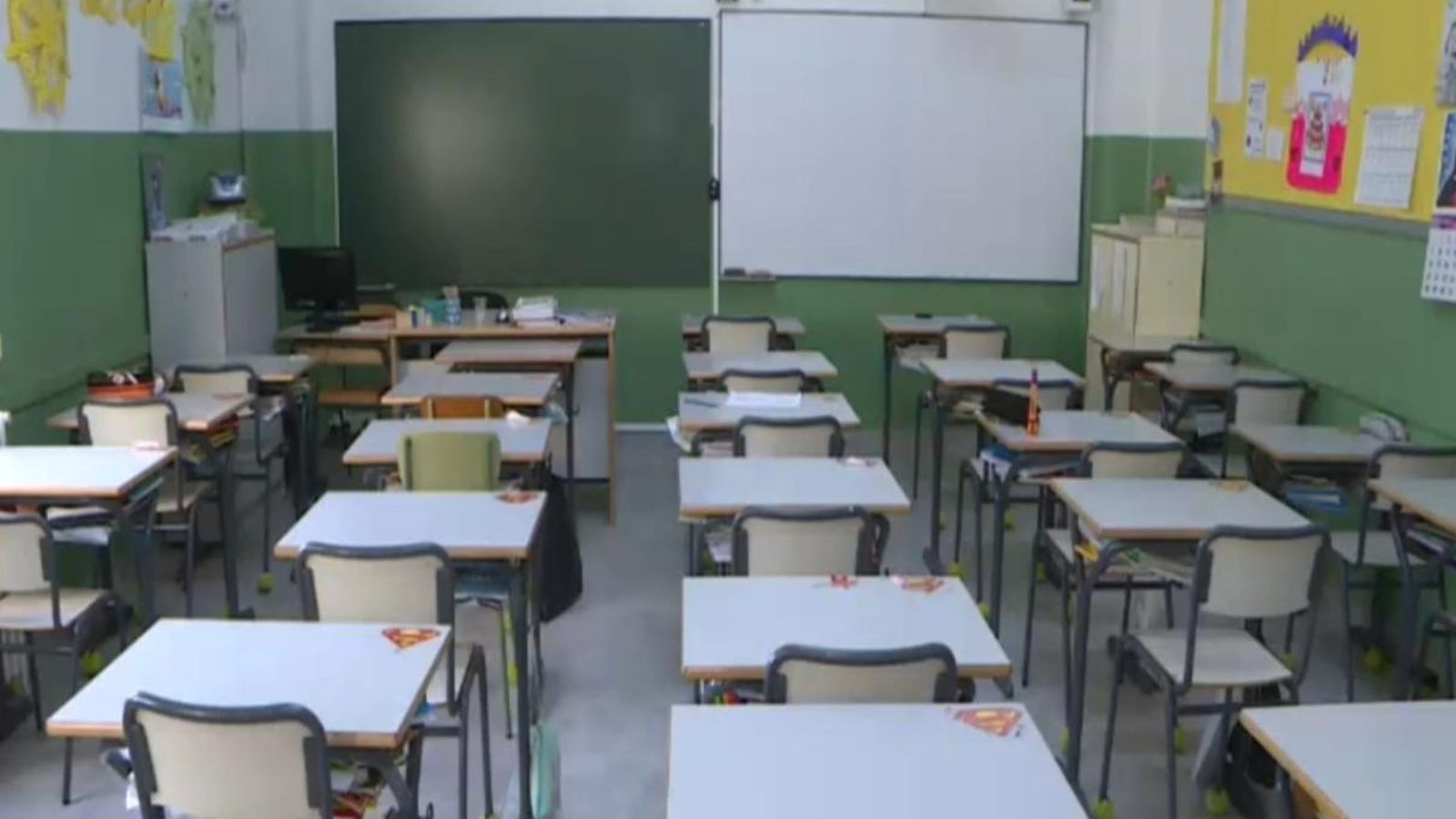 Els organismes internacionals discrepen sobre la urgència d’obrir les escoles el curs que ve