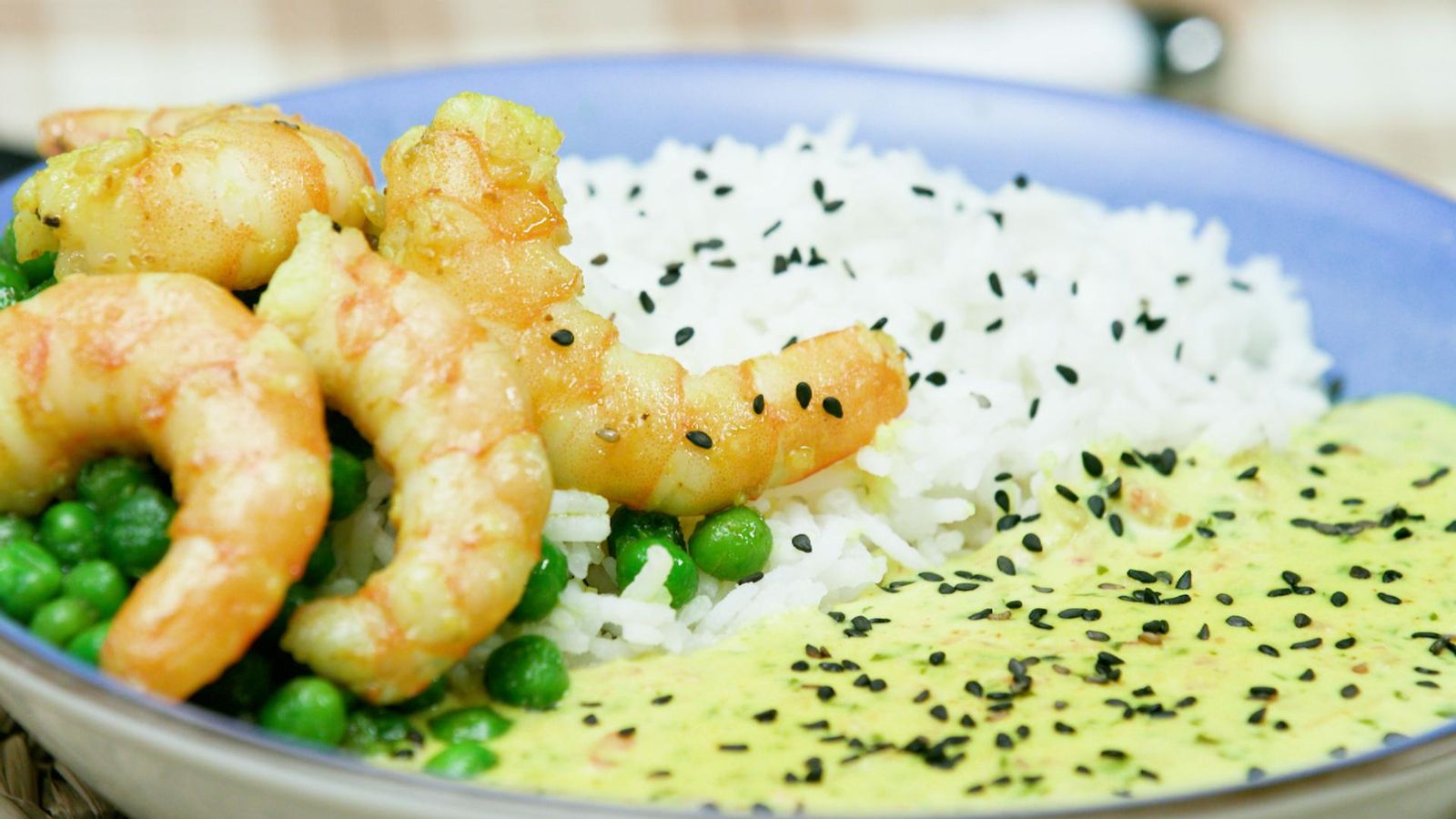 Arròs amb iogurt de curri i llagostins