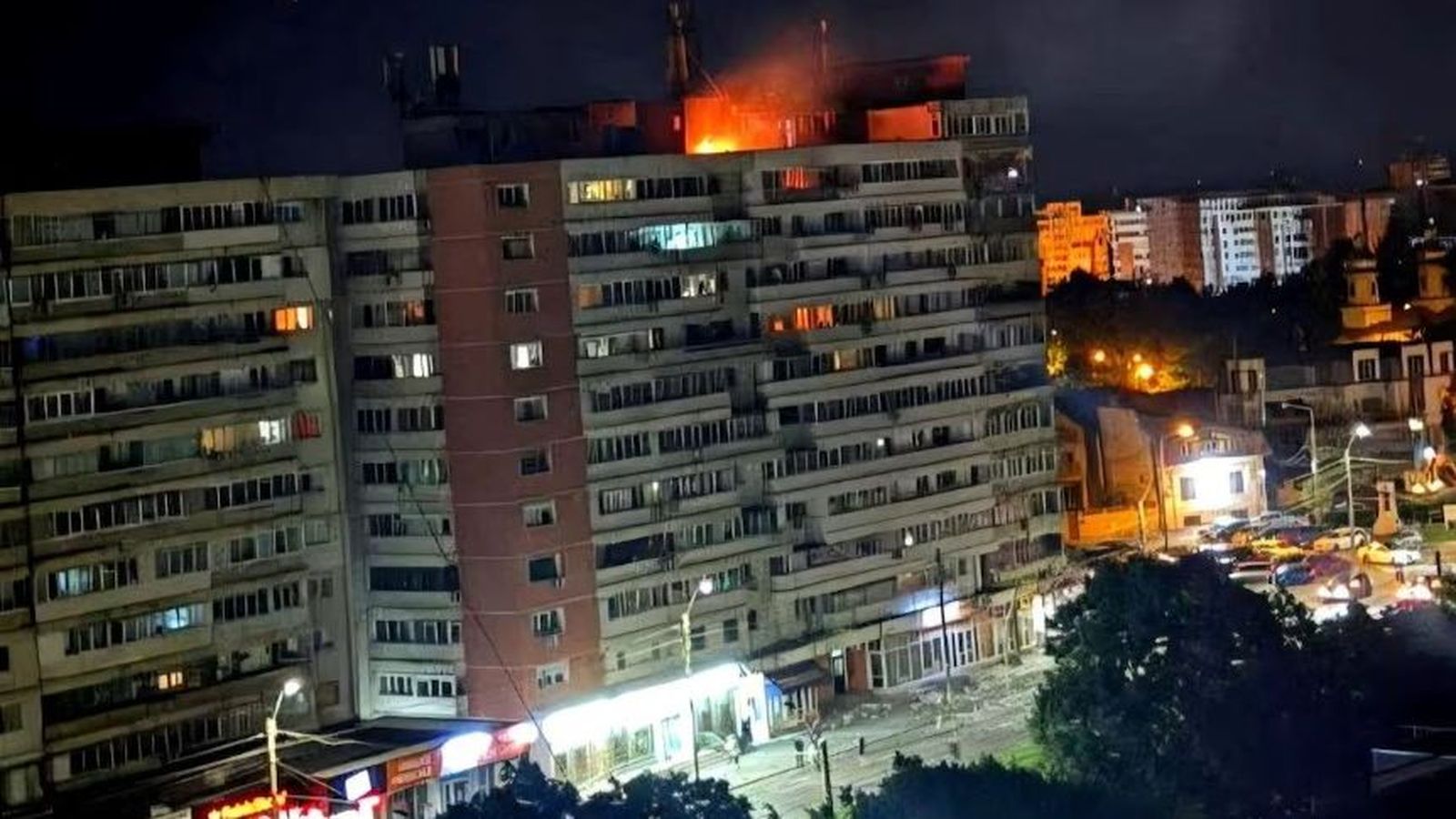 Eel dron rus ha detonat i ha provocat un incendi en la teulada d’un edifici prop de la frontera amb Ucraïna, a la ciutat romanesa de Galati