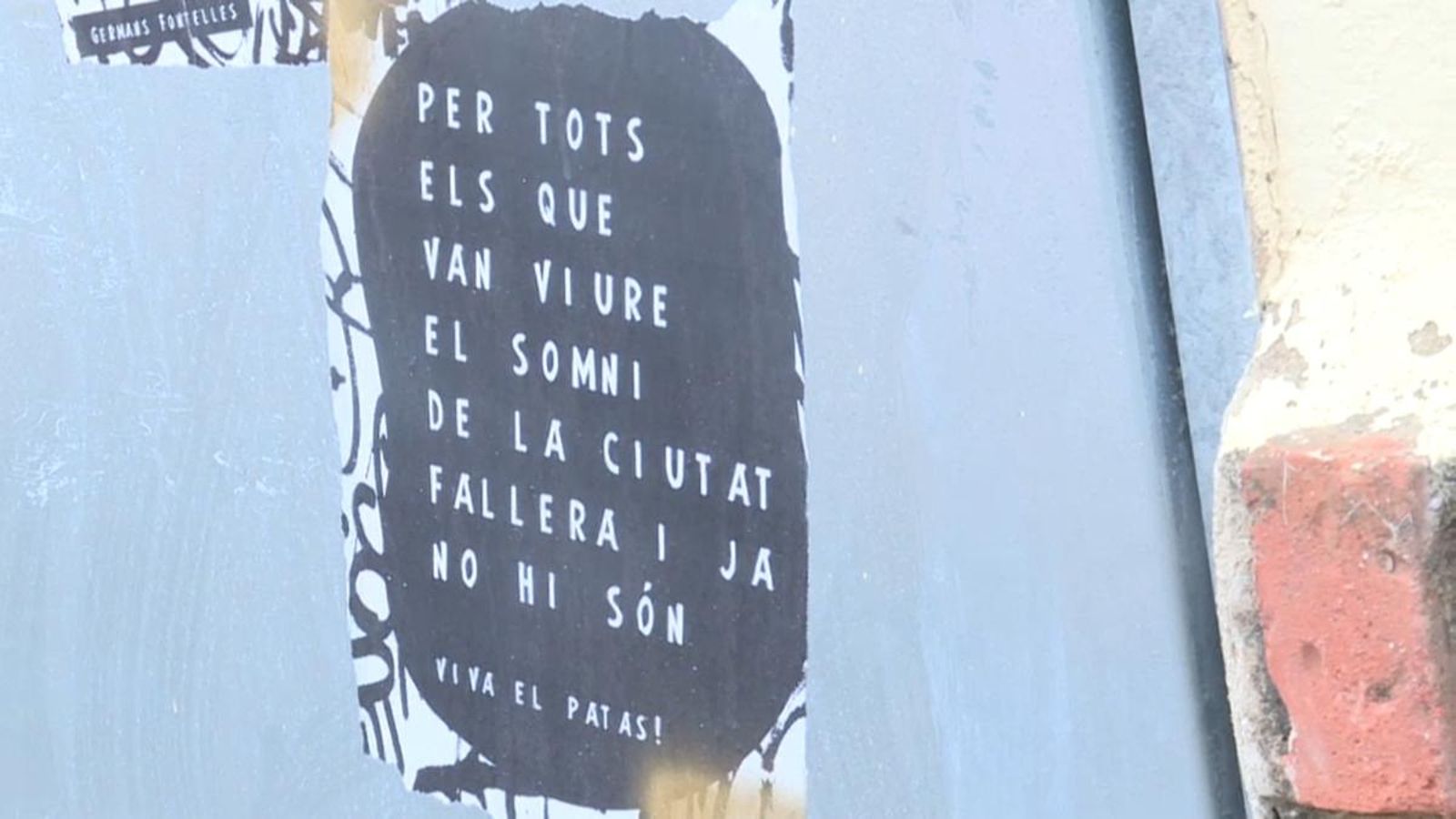 Nou cartells amb imatges d’antics mestres fallers han aparegut Nou cartells amb imatges d’antics mestres fallers han aparegut