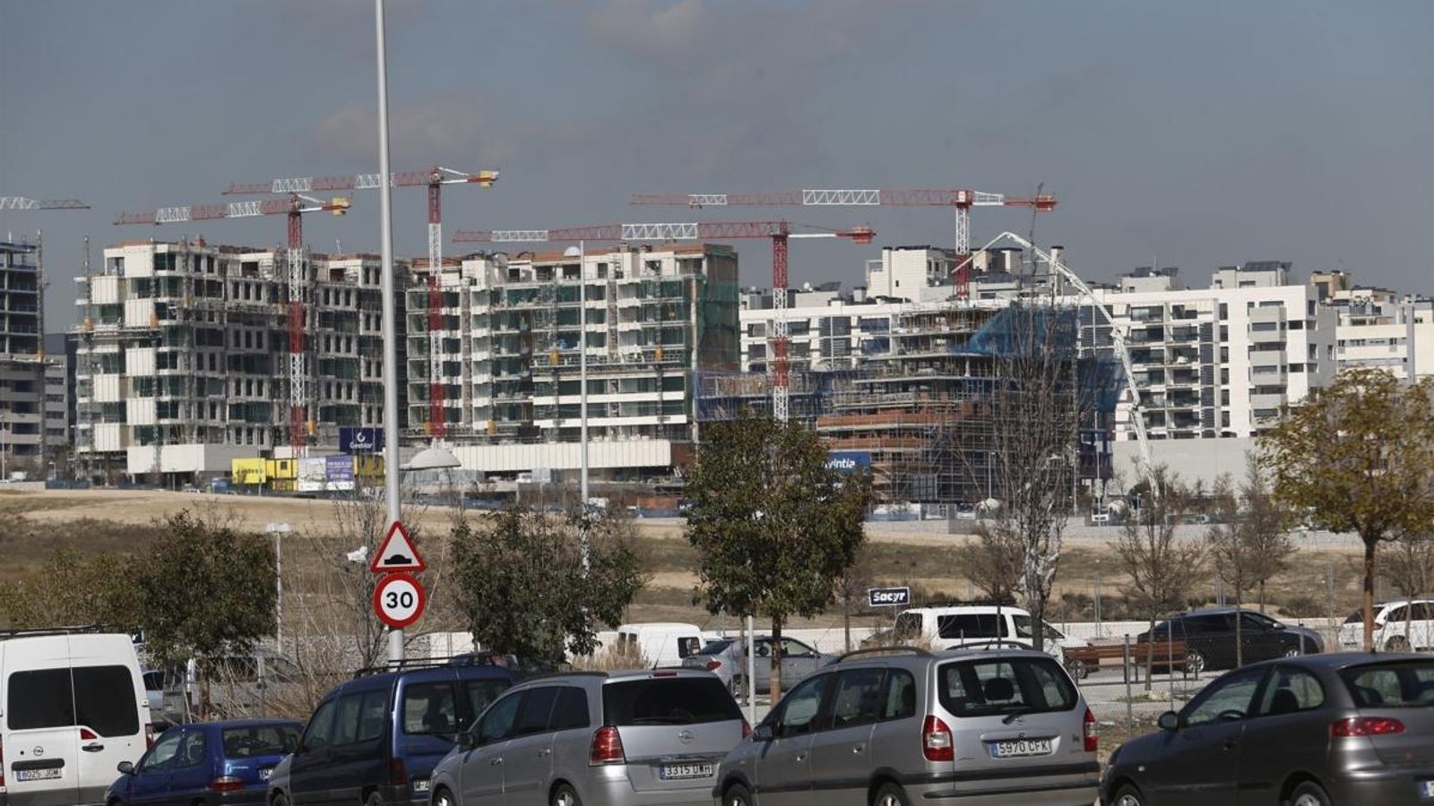 Els notaris apunten que "continua el fort augment" de préstecs hipotecaris per a l'adquisició d'habitatges