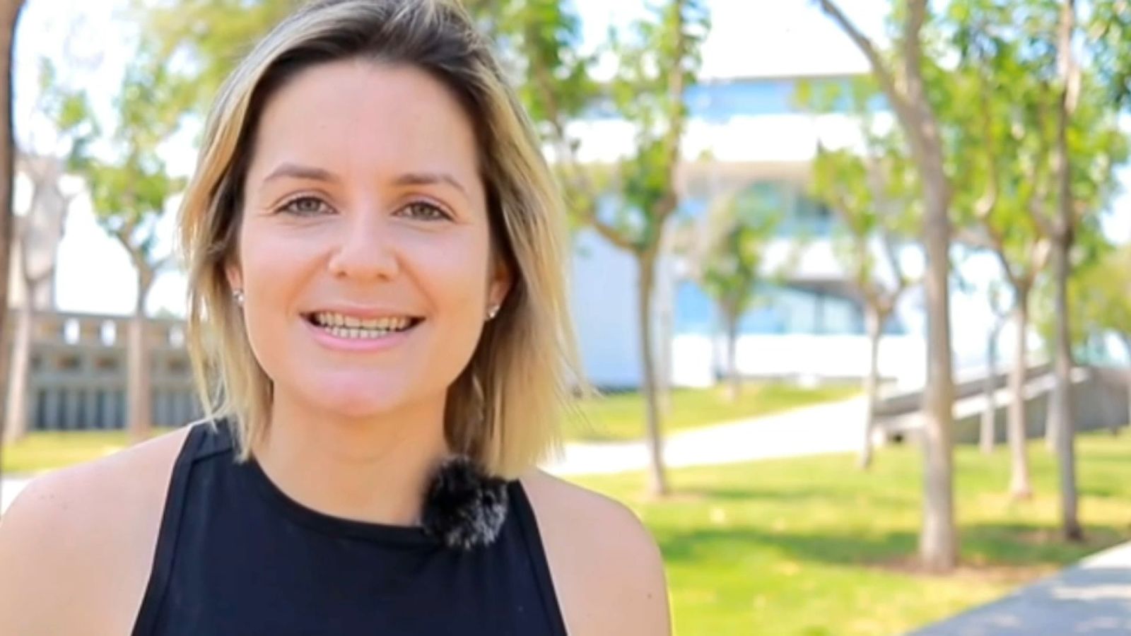 VÍDEO | La youtuber valenciana María Martínez, l'última que se'n va a Andorra