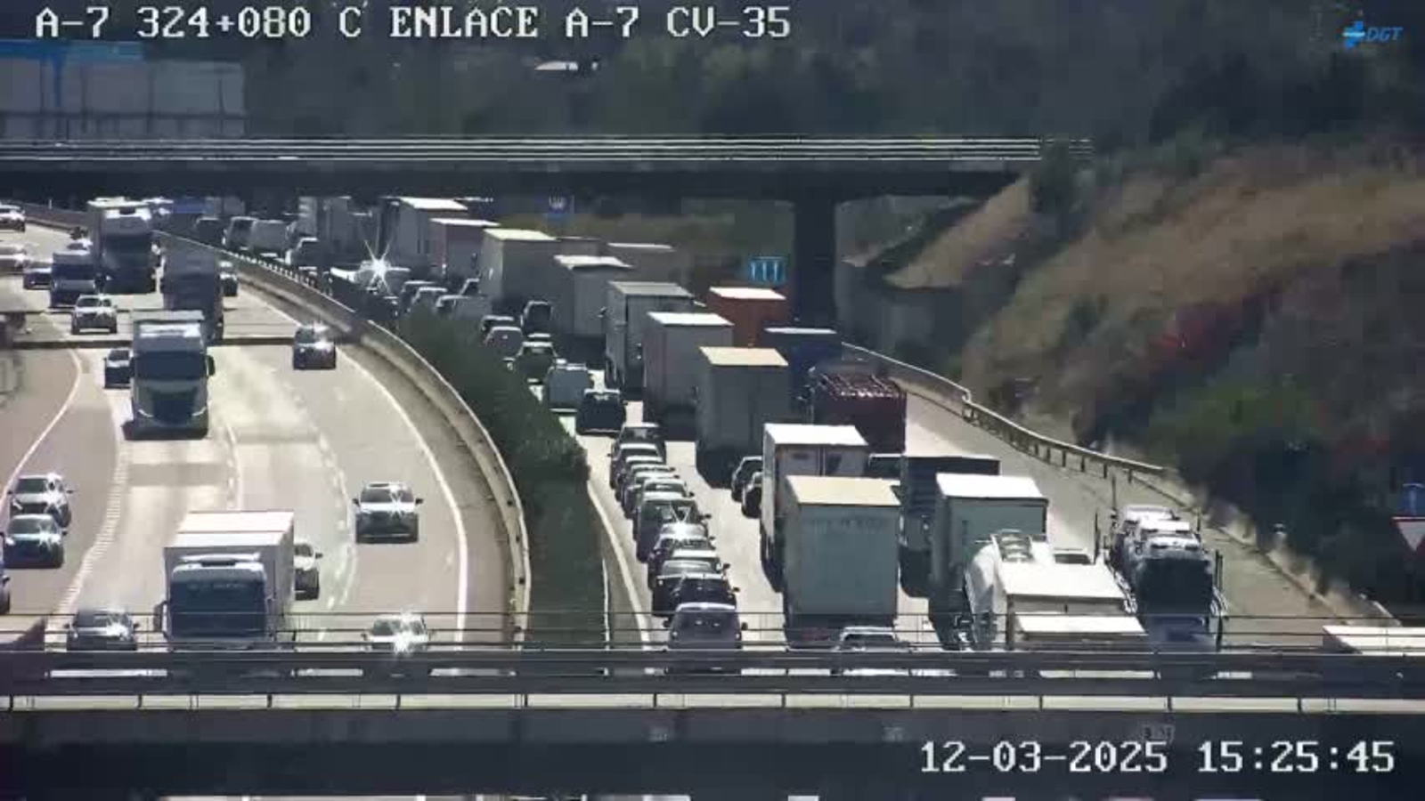 Càmera de la DGT que mostra les retencions a l'A-7