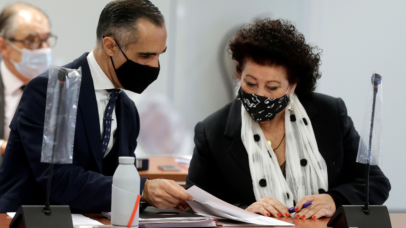 L'exdirectora de l'Institut Valencià d'Art Modern, Consuelo Císcar, en un moment del juí
