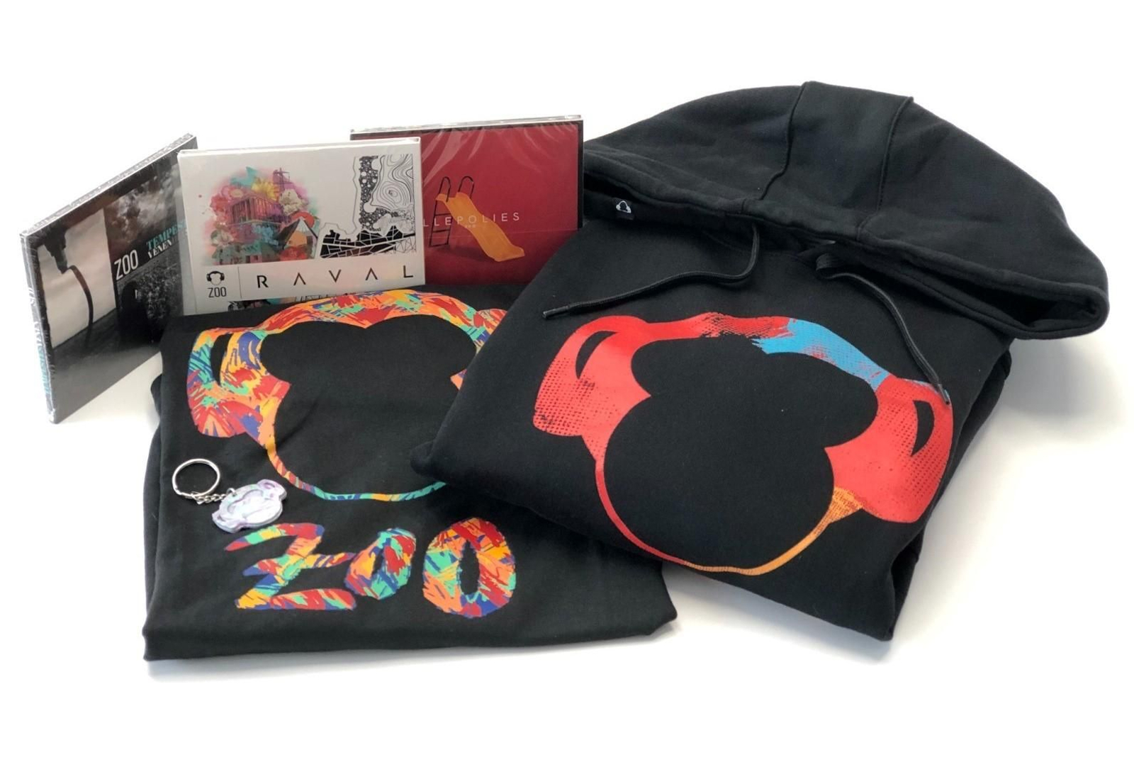 Sortejarem tres packs amb els tres àlbums (CD) del grup dedicats i signats pels components de la banda, una dessuadora i una samarreta