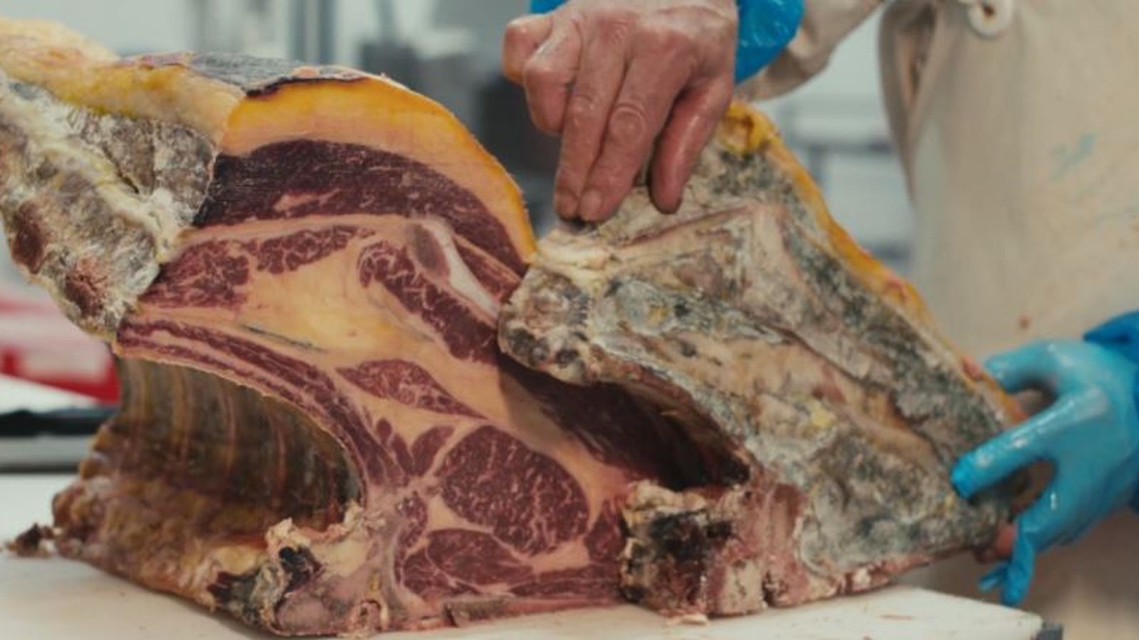 L'encariment de la cistella de la compra fa caure el consum de carn