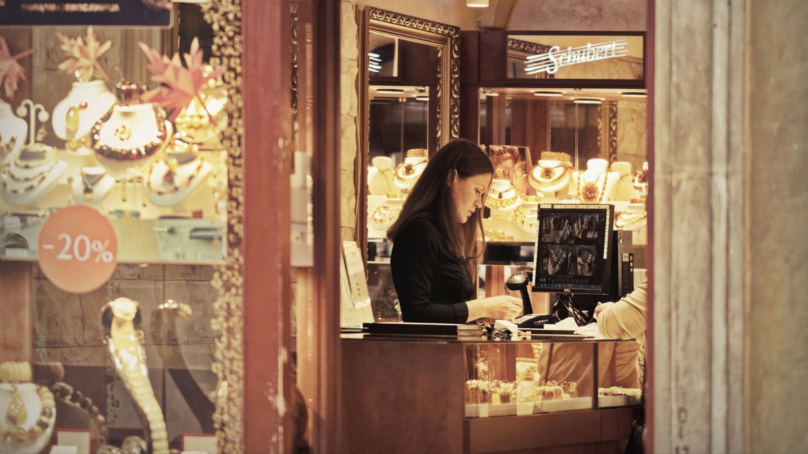 Alguns comerços s'han vist obligats a presentar ERTO davant la impossibilitat d'alçar la persiana