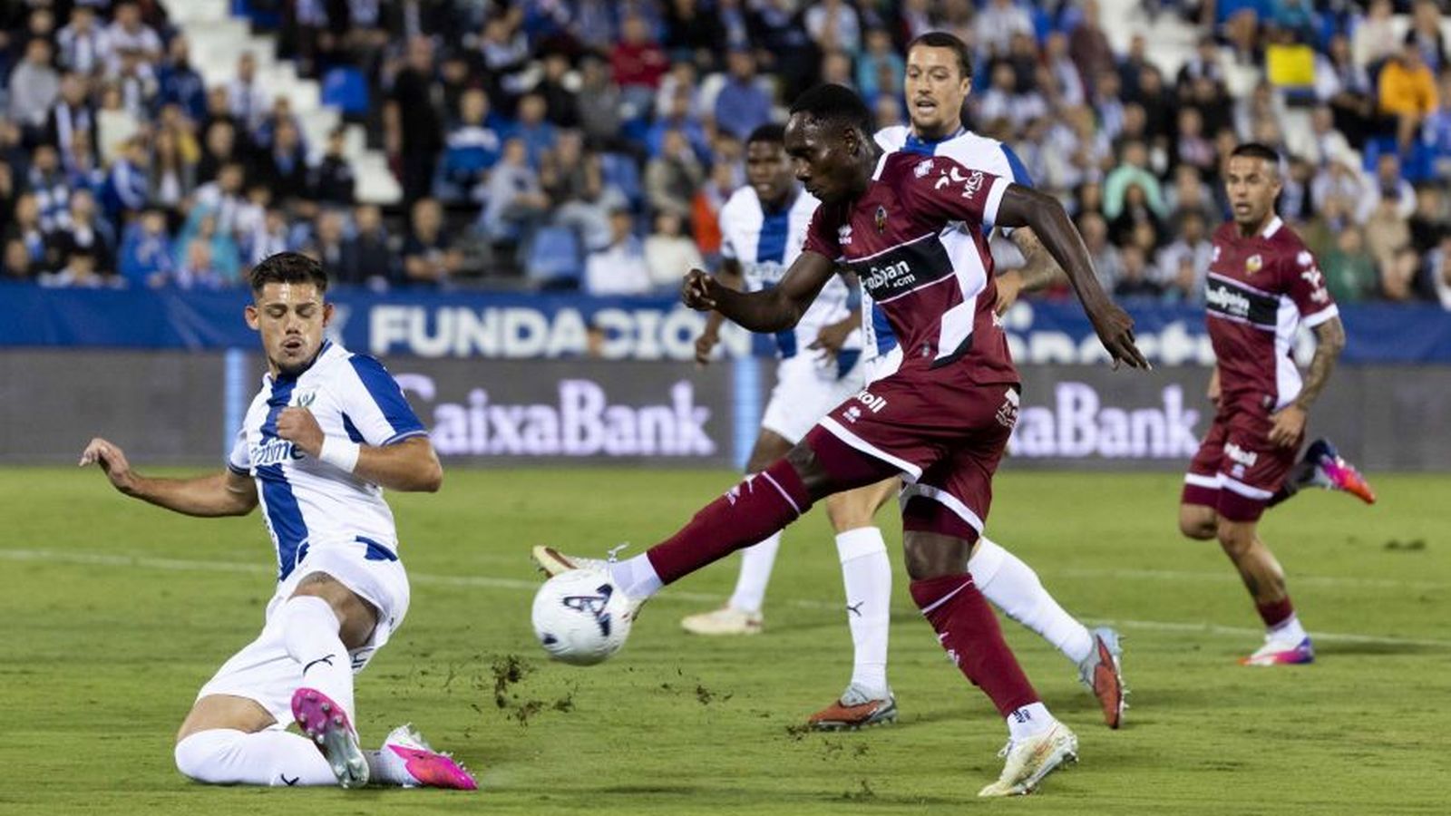 Ousmane Camara, en el partit contra el Leganés a Butarque