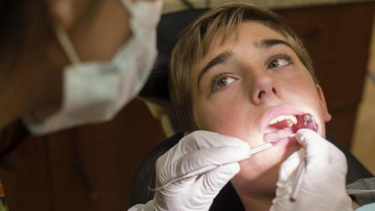 El PSPV presenta una proposta no de llei per a ampliar l\'atenció bucodental