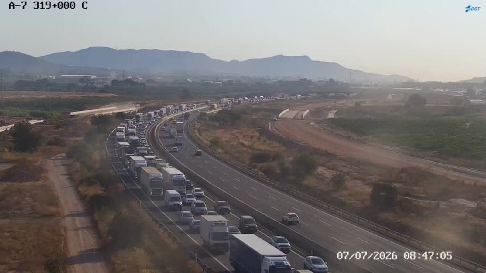Cues quilomètriques a l'A-7 este dimarts de matí