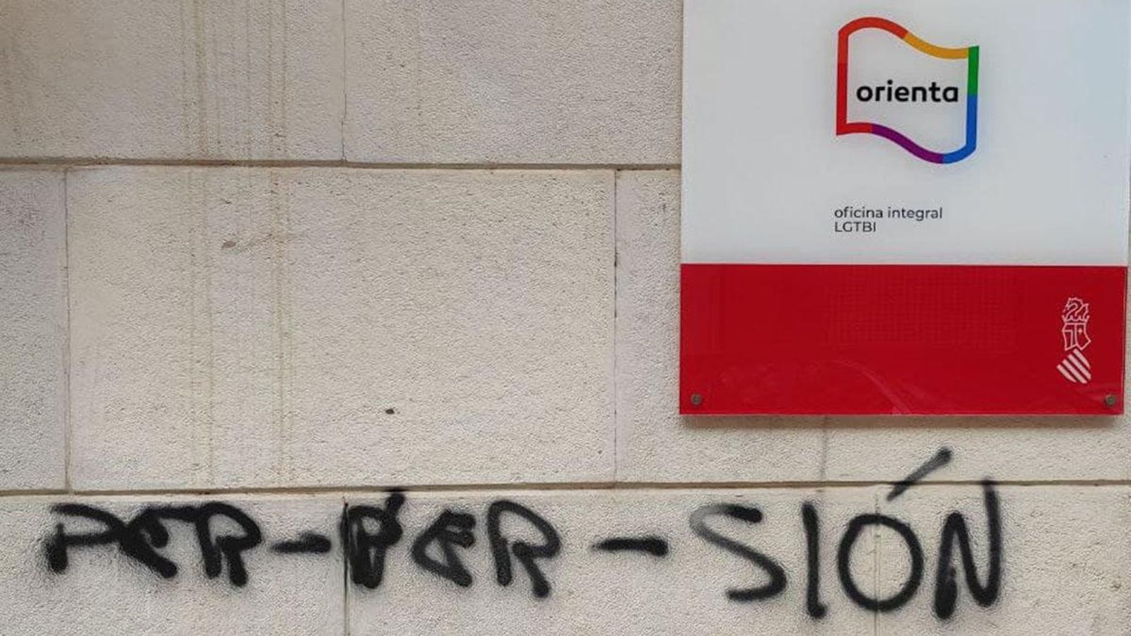 Pintada que han realitzat a la seu del servei Orienta de València