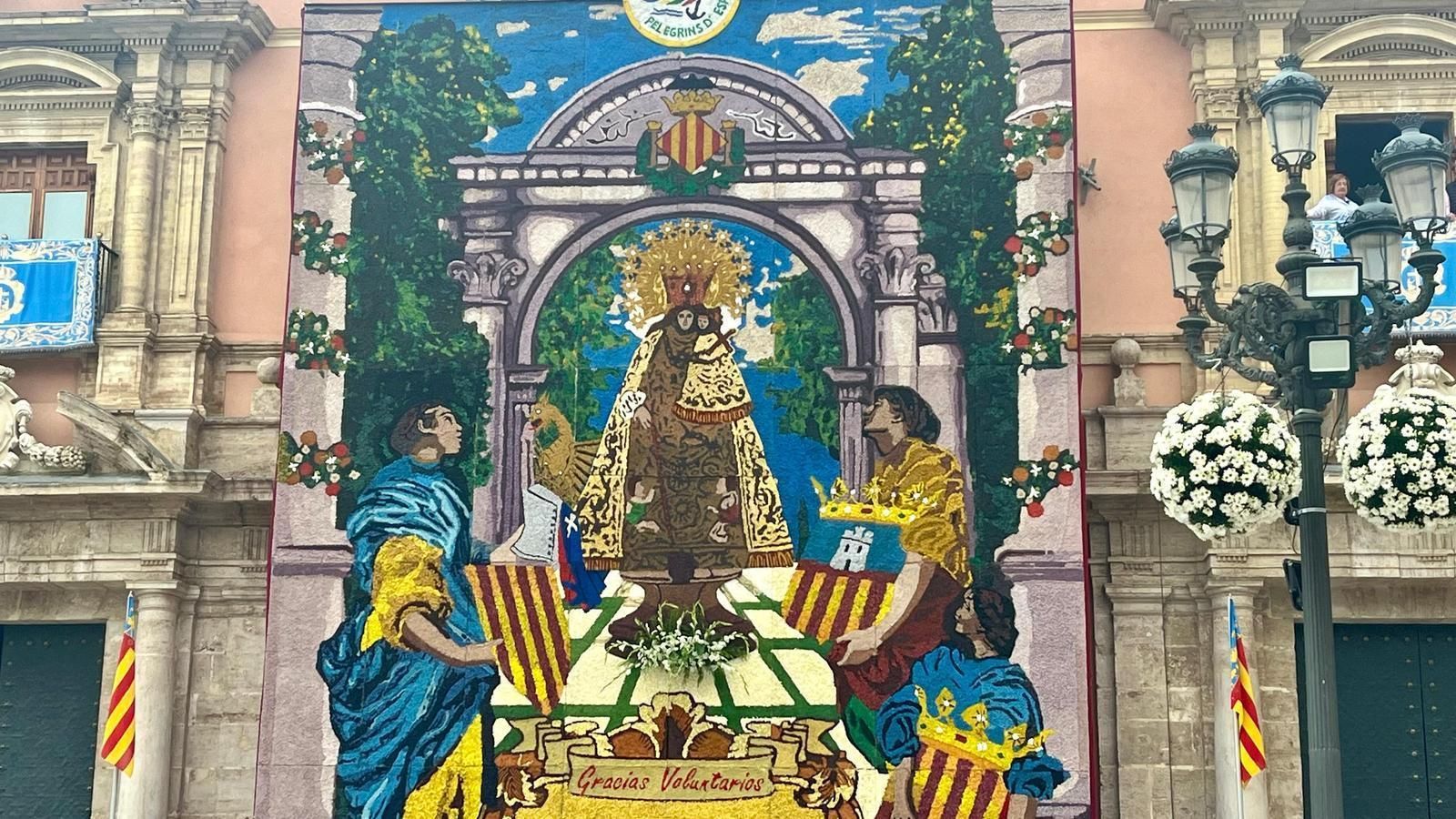 El tapís de la Mare de Déu dels Desemparats homenatja la solidaritat dels voluntaris de la dana