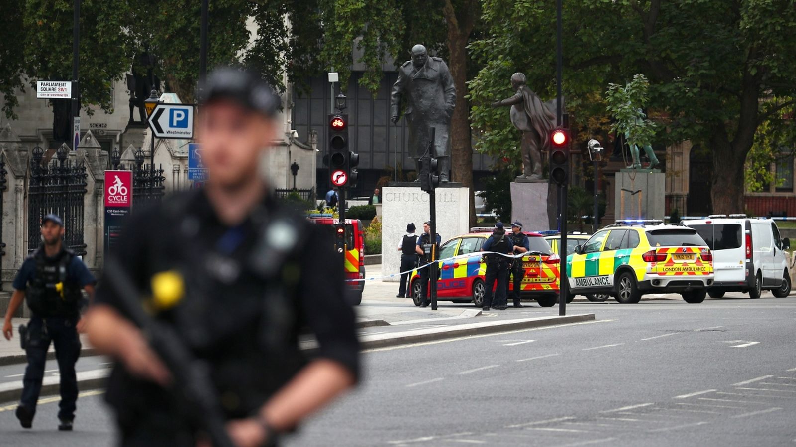 Policia al carrer als voltants de Parlament a Westminster, Londres
