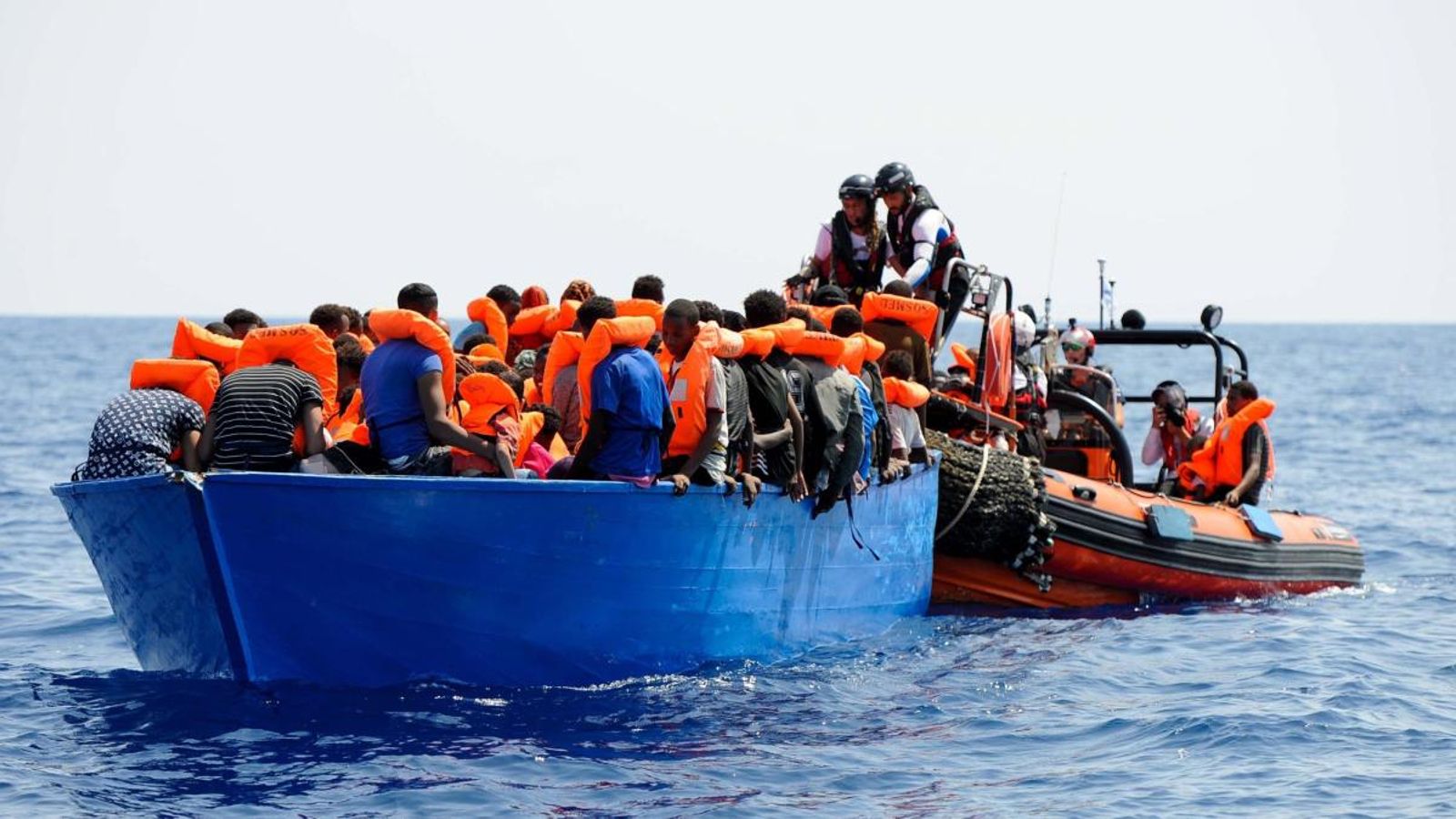 Espanya rebrà 60 dels 141 migrants que tocaran terra a l'illa