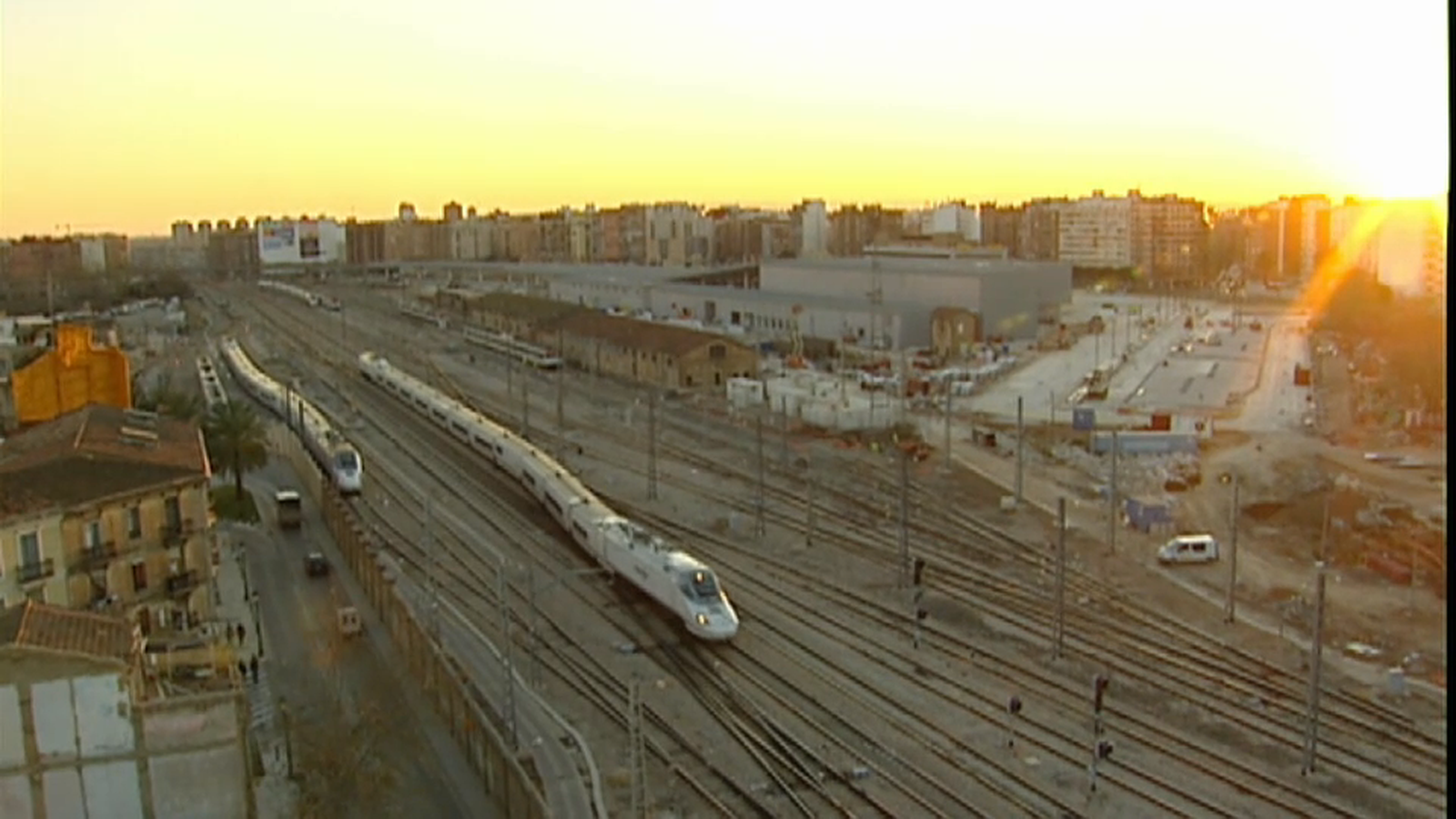 Les vies sense soterrar a l'entrada de València
