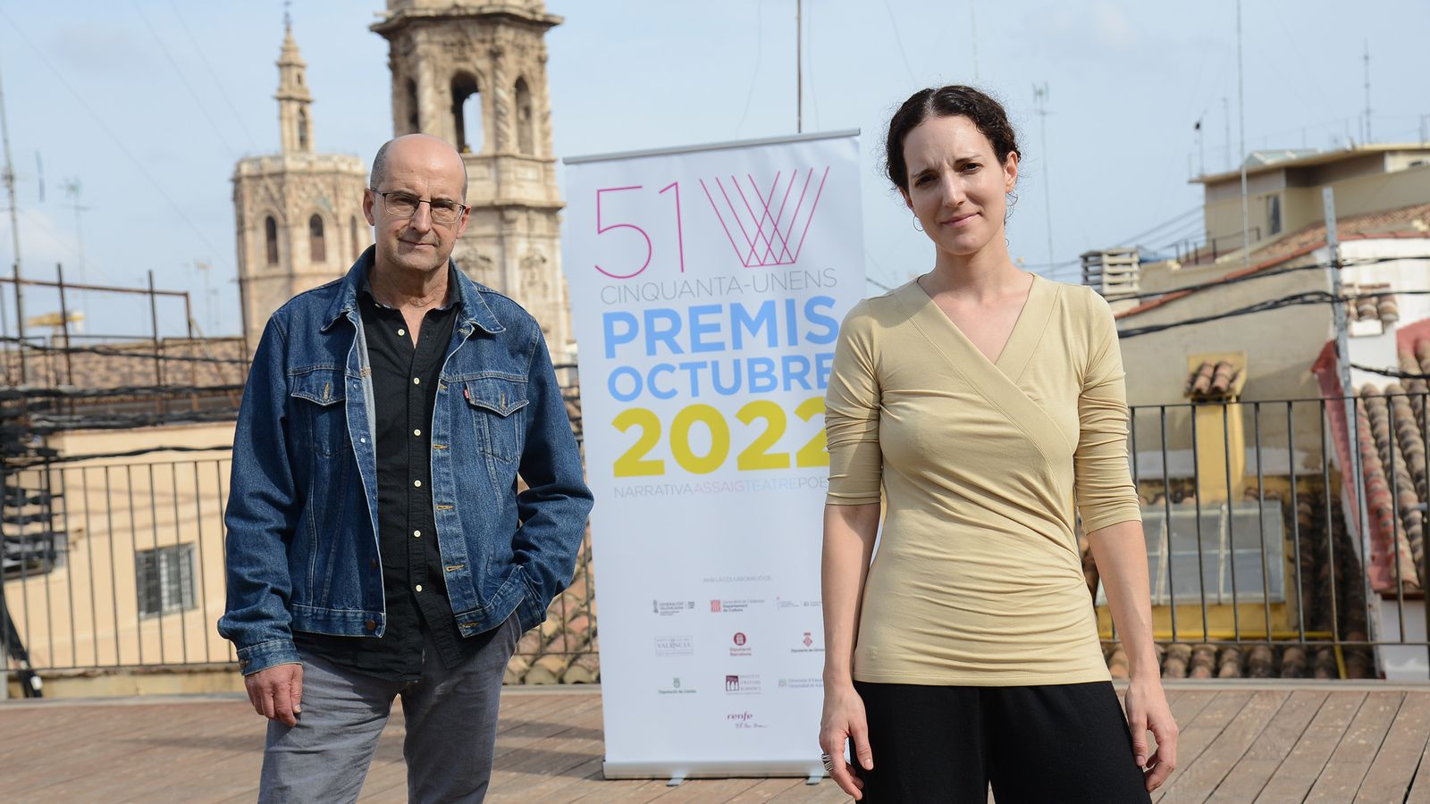 Laia Llobera i Antoni Mas Busquets al terrat de l'Octubre Centre de Cultura Contemporània