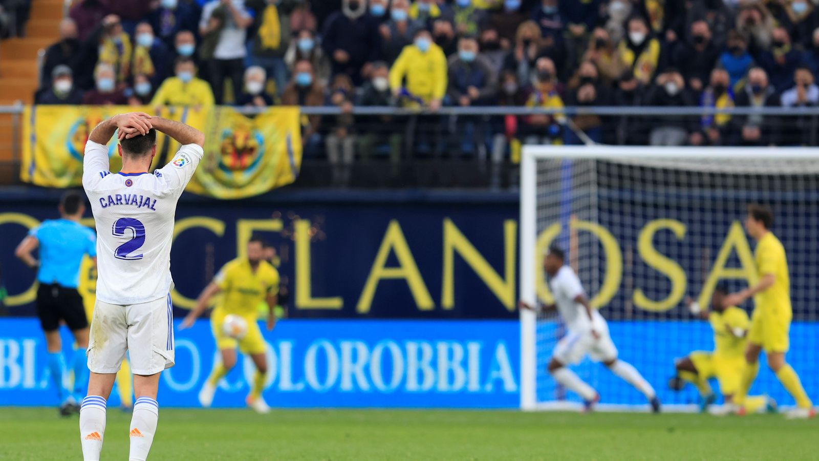 Serge Aurier, que havia entrat al partit en el tram final, ha salvat sota pals un gol del Reial Madrid en el temps de descompte