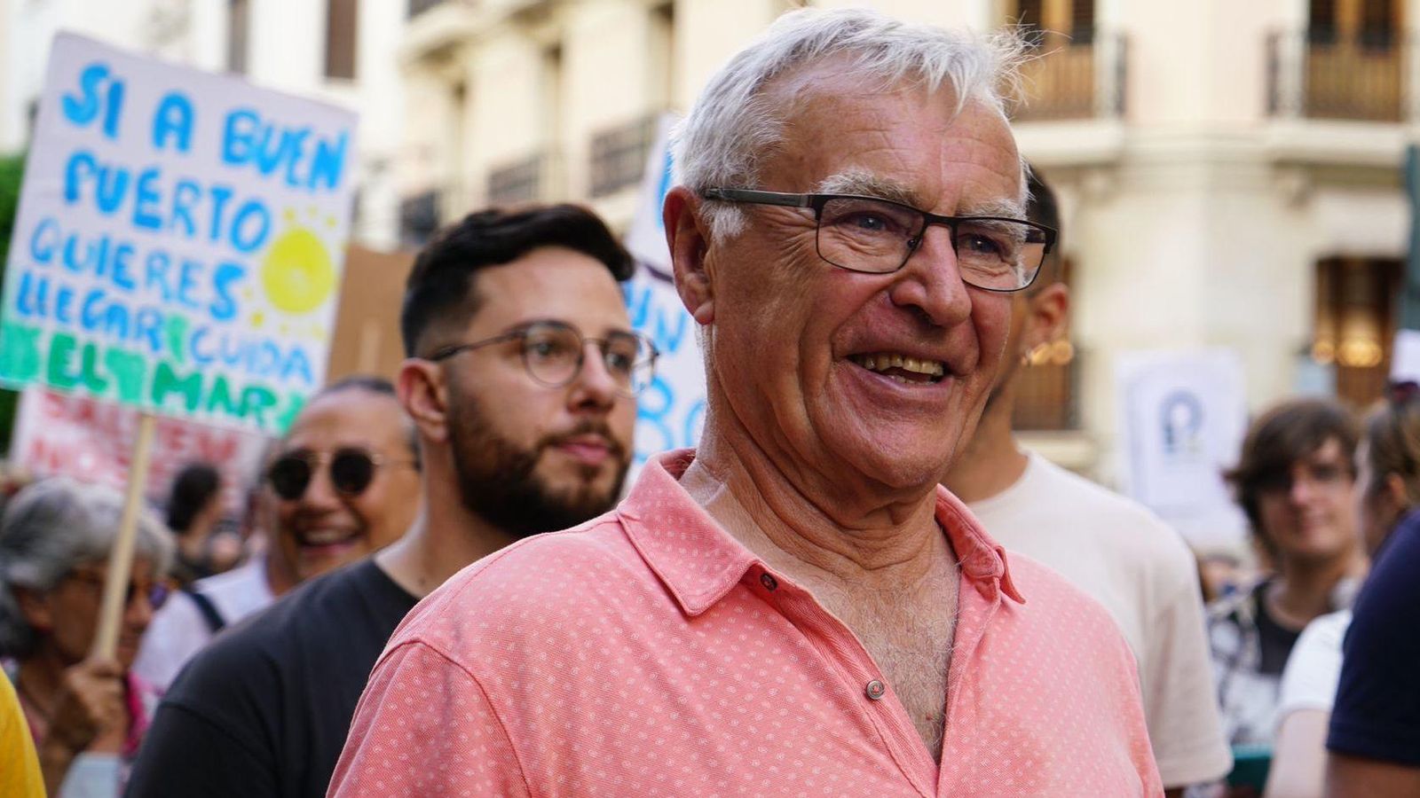 Joan Ribó, alcalde en funcions i coportaveu de Compromís, en la manifestació a València Joan Ribó, alcalde en funcions i coportaveu de Compromís, en la manifestació a València