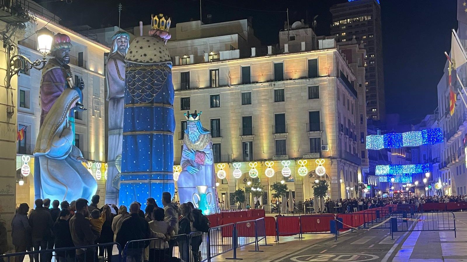 Betlem Monumental instal·lat a la plaça de l'Ajuntament d'Alacant