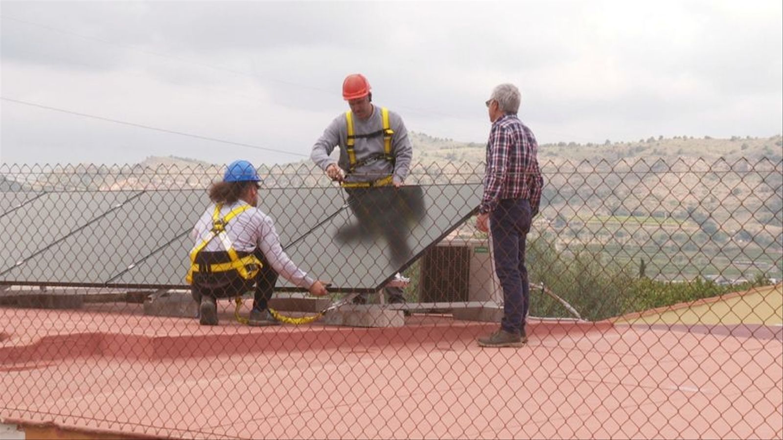 Una instal·lació de plaques solars d’autoconsum
