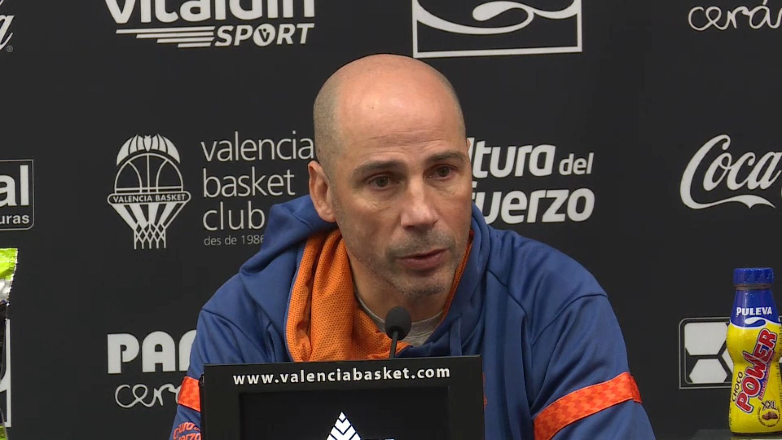 L'entrenador del València Basket, Joan Peñarroya